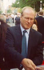 220px-William_Hurt_(2005).jpg
