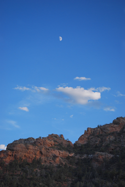 moon' class='alignleft' align=